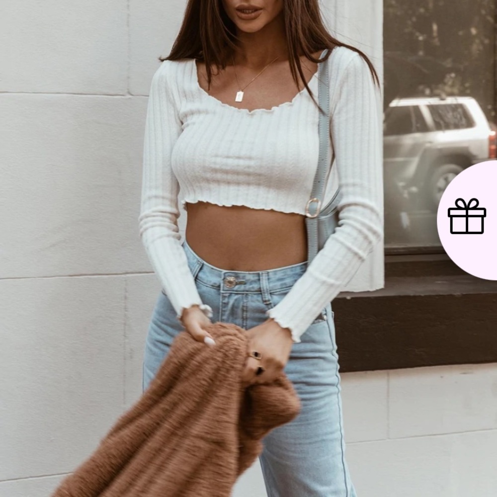 Princess Polly | White Cropped Long Sleeve | Size US 4